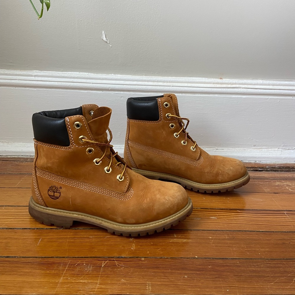 Timberland Women’s Suede Boots